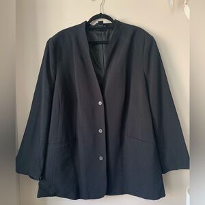 Maggie Barnes Plus Size Black Blazer